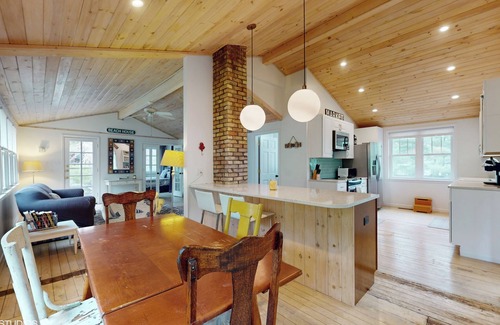 Lakeside House | Beautiful Lakeside MI vacation home with association beach access Summer & Fall
