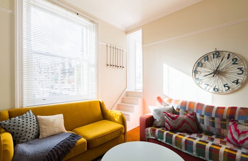 Camden Apartment | Beautiful light filled apt in fabulous location with roof terrace