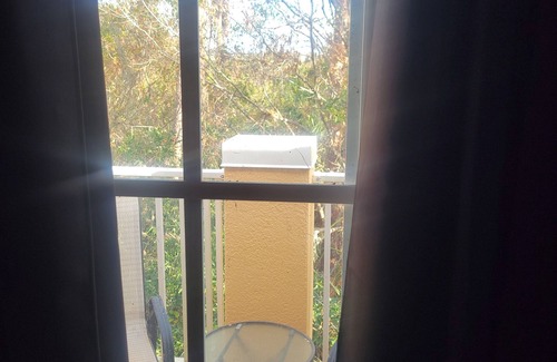 Braden River House | Beautiful like new tree house townhouse 3 balconies you will love convenience !