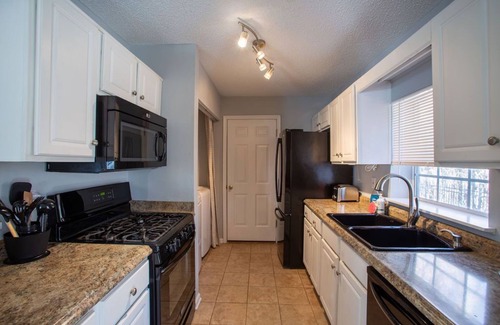 Peachtree City House | Beautiful little home in Peachtree City, minutes from downtown Atlanta.
