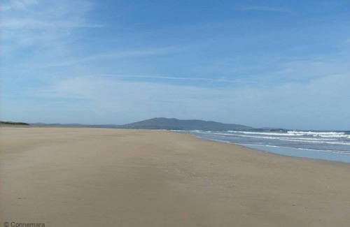 Cloonamanagh Apartment | Beautiful location with mountains & sea views