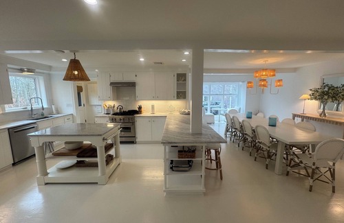 Branford House | Beautiful Long Island Sound Cottage on Private Point