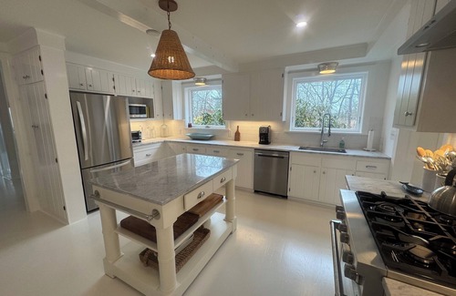 Branford House | Beautiful Long Island Sound Cottage on Private Point