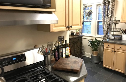 Shorewood Hotel | Beautiful Luxury Suite A Shorewood Home
