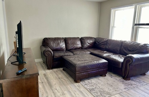 Madison House | Beautiful Madison Home Minutes to UW Campus/Hospital!