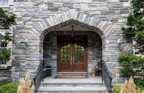 Radnor House | Beautiful Main Line House for Rent