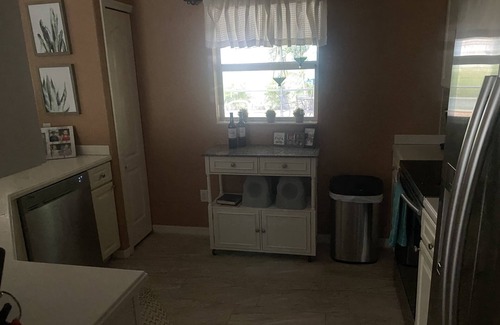 North Port House | Beautiful newly decorated and furnished private home. Fits any personality!