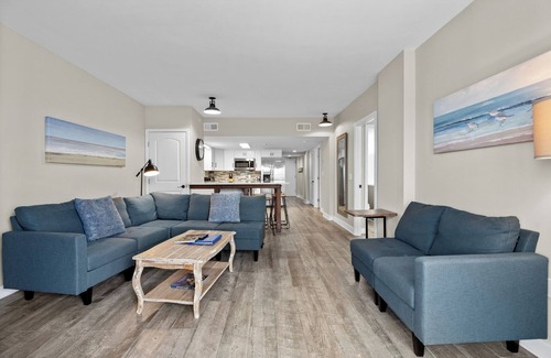 Cherry Grove Beach Condo | BEAUTIFUL OCEANFRONT PENTHOUSE.