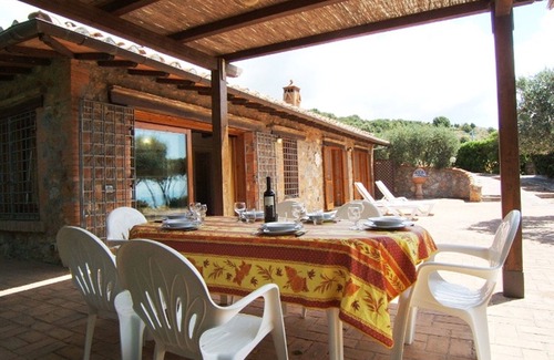 Monte Argentario Villa | Beautiful private villa with WIFI, A/C, TV, patio, pets allowed, panoramic view and parking