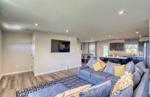 Cambridge House | Beautiful Peaceful Home