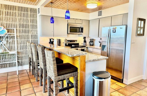 Port Aransas Condo | Beautiful Port Aransas/Corpus Christi beachfront resort