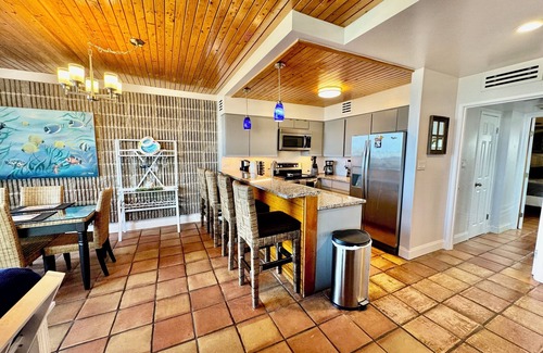 Port Aransas Condo | Beautiful Port Aransas/Corpus Christi beachfront resort