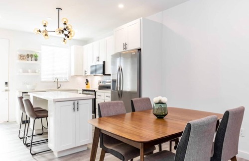 Grace Bay Apartment | Beautiful Property- Walk to Beach! -CV41-1
