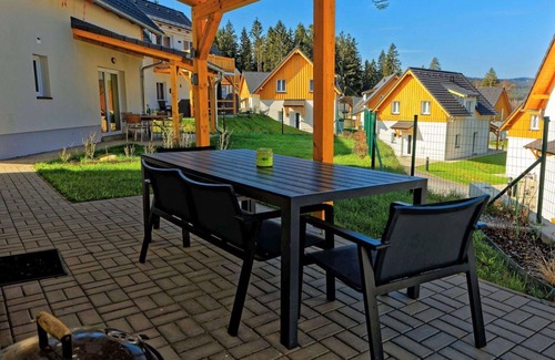 Lojzova Paseka House | Beautiful private villa for 5 guests with WIFI, TV, terrace, pets allowed and parking