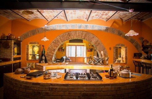 Montefiascone Villa | Beautiful private villa for 18 guests with WIFI, private pool, patio and pets allowed