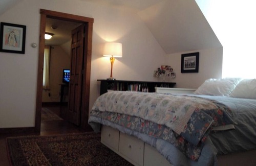 Pine Bush Other | Beautiful private farmhouse. Close to Minnewaska and Shawangunk Grasslands.