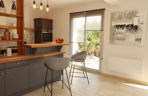 Kerlouet House | Beautiful private villa for 8 guests with WIFI, TV, terrace and parking