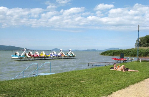 Balatonkeresztur House | Beautiful private villa for 5 people with WIFI, TV and terrace