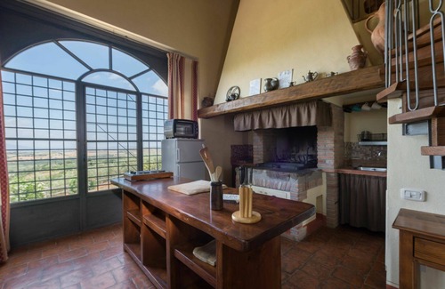 Scansano House | Beautiful private villa for 6 guests with private pool, A/C, TV, terrace, panoramic view and par.