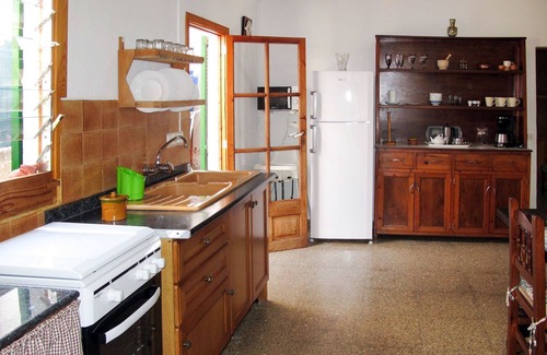 Cala Llombards House | Beautiful private villa for 5 guests with TV, terrace and pets allowed