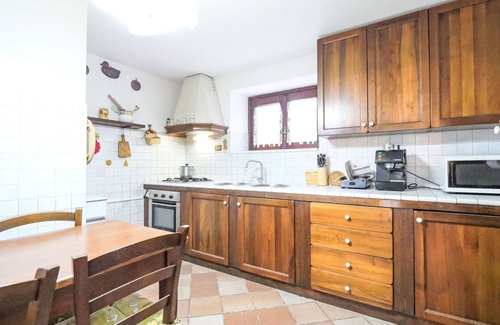 Montieri House | Beautiful private villa for 8 guests with WIFI, TV, patio and pets allowed