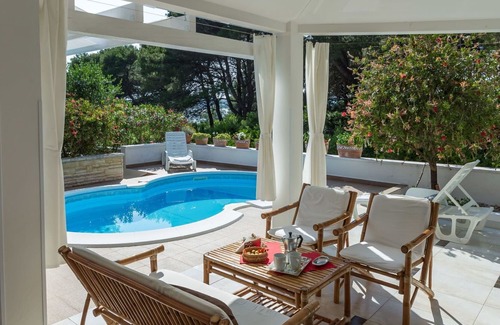 Molat House | Beautiful private villa for 6 people with WIFI, private pool, A/C, TV, patio and parking