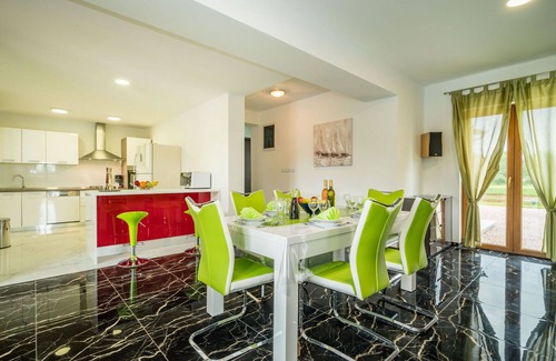 Karojba House | Beautiful private villa for 6 people with A/C, WIFI, private pool, TV, terrace and panoramic view