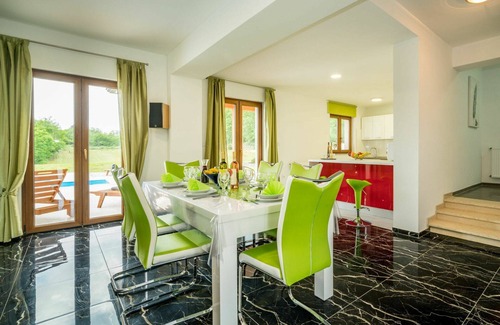 Karojba House | Beautiful private villa for 6 people with A/C, WIFI, private pool, TV, terrace and panoramic view