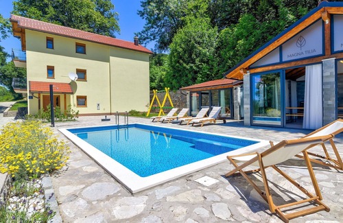 Senj House | Beautiful private villa for 12 people with private pool, hot tub, A/C, WIFI, TV, terrace and par.