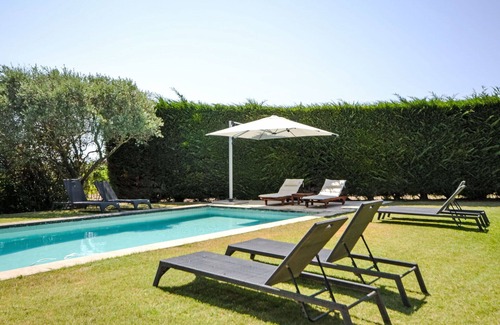 Cucuron House | Beautiful private villa for 9 people with private pool, WIFI, TV, terrace and parking