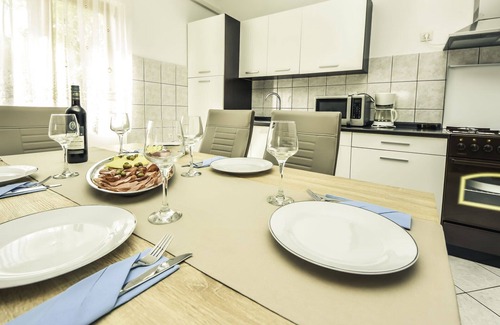 Pridraga House | Beautiful private villa for 5 guests with WIFI, A/C, TV, terrace and parking