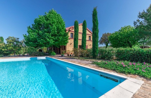 Bettolelle Villa | Beautiful private villa for 12 guests with private pool, WIFI, TV and panoramic view
