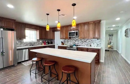 California City House | Beautiful quiet luxurious home with an amazing Desert view.