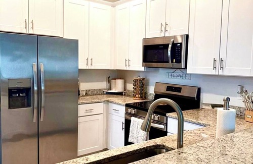 Gateway House | Beautiful Resort Style Timber Creek Townhome