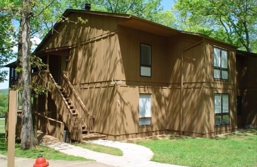 Bronston Condo | Beautiful Rustic 3BR Condo - Woodson Bend - Sleeps 14