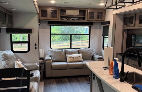 Columbus House | Beautiful RV minutes from TIEC