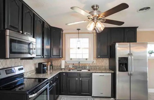 Antioch House | Beautiful scenic view home in Nashville Tennessee