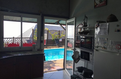 Sainte-Clotilde House | Beautiful sea view villa, well equipped and furnished, secure swimming pool, games room.