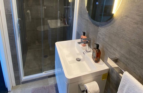 Greenlane - Ellerslie Apartment | Beautiful & serviced new apartment in Ellerslie