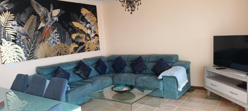 Caleta de Fuste Villa | Beautiful, spacious villa, heated pool, sleeps eight, with quality furnishings