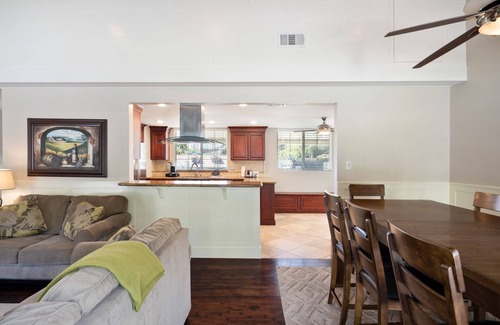 Mission Viejo House | Beautiful, spacious home with private hot tub, putting green, basketball and BBQ