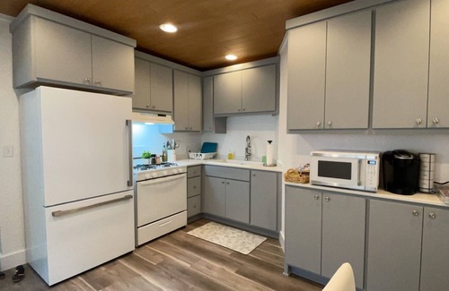 St. Paul House | Beautiful spacious 4 bedrooms, 2 baths near downtown St. Paul