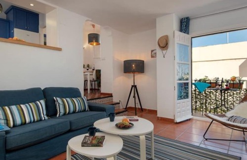 Torremolinos City Centre Apartment | Beautiful Spanish apartment in Torremolinos