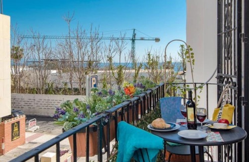 Torremolinos City Centre Apartment | Beautiful Spanish apartment in Torremolinos