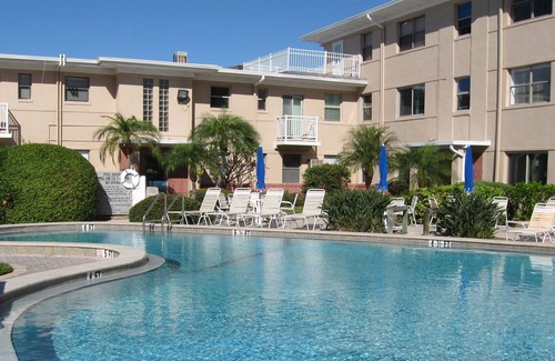 St. Pete Beach Apartment | BEAUTIFUL ST PETE BEACH -- THE ONLY PLACE WHERE SALT LOWERS YOUR BLOOD PRESSURE