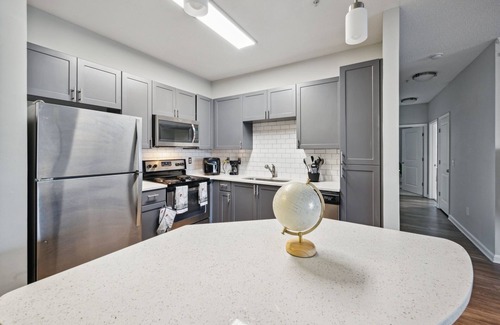 Atlantic Station Area Apartment | BEAUTIFUL STAYS Extravagant & LUXURY living by RedAwning