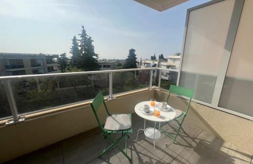 Bastide Giraud Apartment | Beautiful studio in a residence with swimming pool