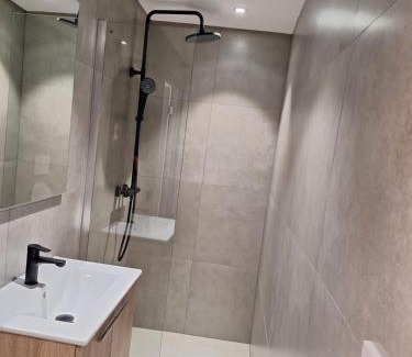 Scheepvaartkwartier Apartment | Beautiful studio 14F in chic neighborhood in center