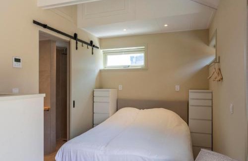 Callantsoog House | Beautiful suite on the village square