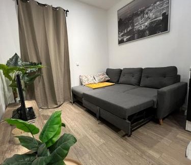 Bagnolet Apartment | Beautiful T3, 6 people, Paris-Est, free parking